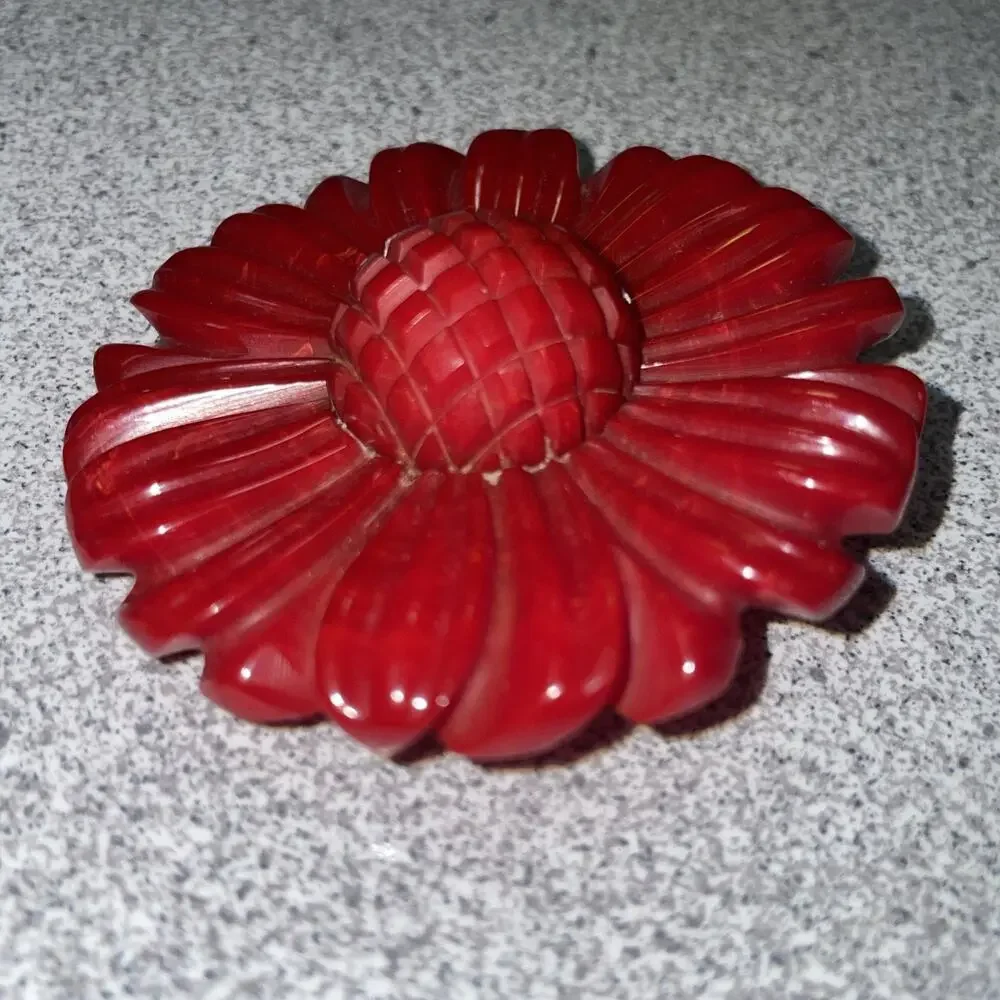 MCM Or Earlier Carved Bakelite Plastic Cherry Red Daisy Flower Brooch Pin
